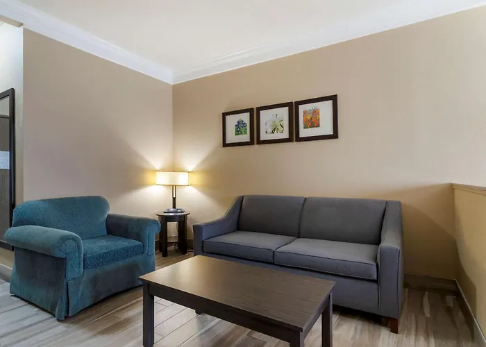 Comfort Suites Kingwood, Humble, New Caney, Houston Iah Airport
